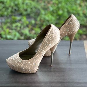 ALDO, size 9, Champagne satin stilettos